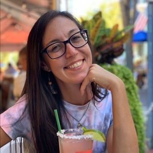 Meet your Posher, Danielle